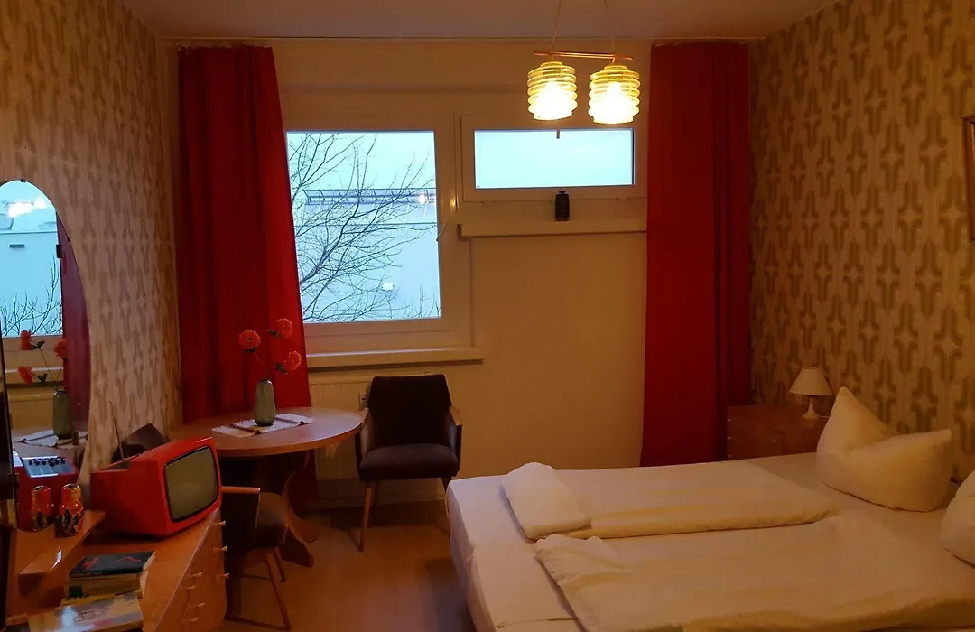 Ostel - Das Ddr Hostel-1
